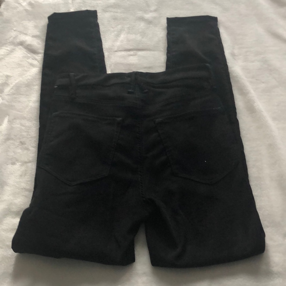 Good American Good Legs Suede-Like Jeans - Picture 11 of 14